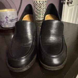 Crown Vintage Black Leather Loafers